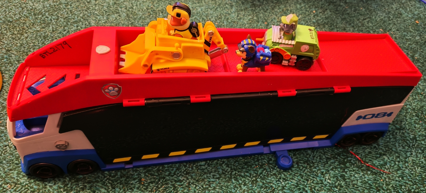 Paw Patrol truck with vehicles